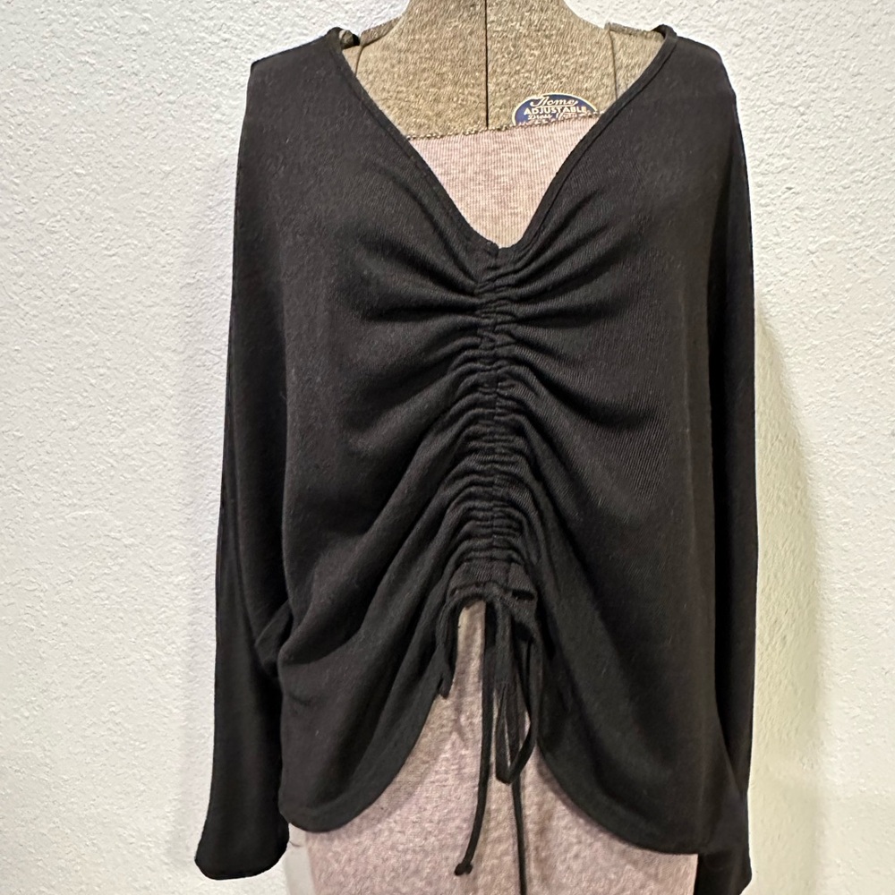 🖤 Black Ruched Front Batwing Knit Top (3XL)